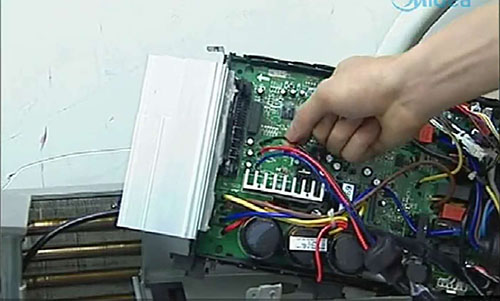 南宫美的空调电话是多少